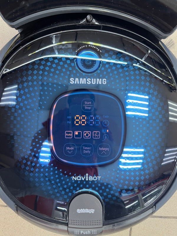 Пылесос Samsung Navibot SR8855