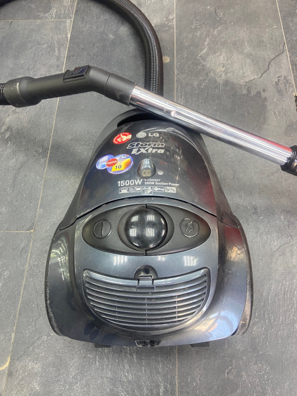 Пылесос LG 3055