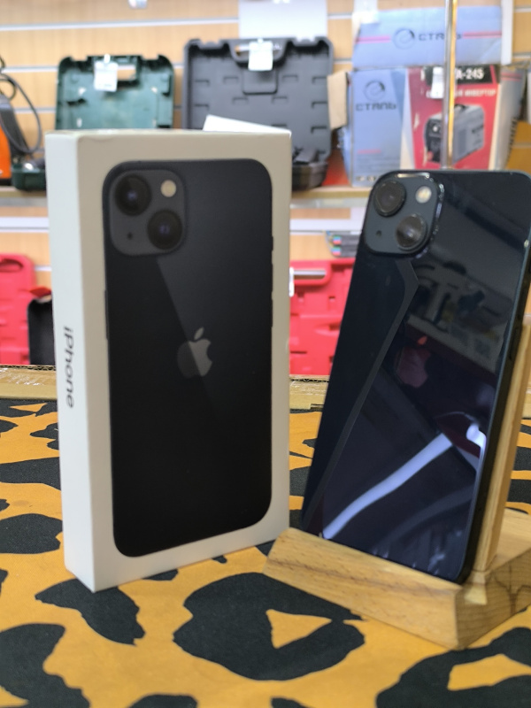 Мобильный телефон Apple iPhone 13