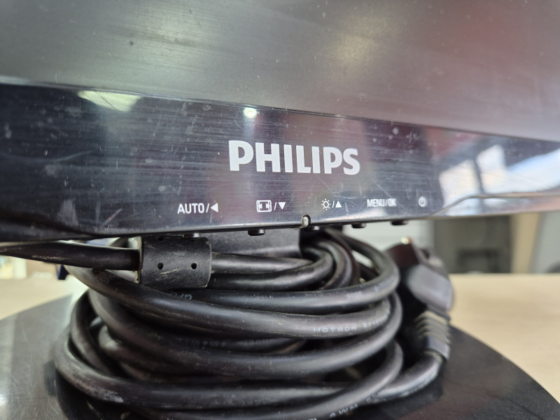 Монитор Philips 192E1