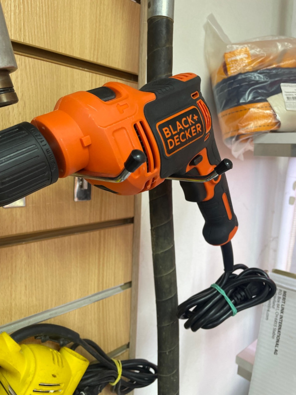Дрель Black*Decker BEHD201