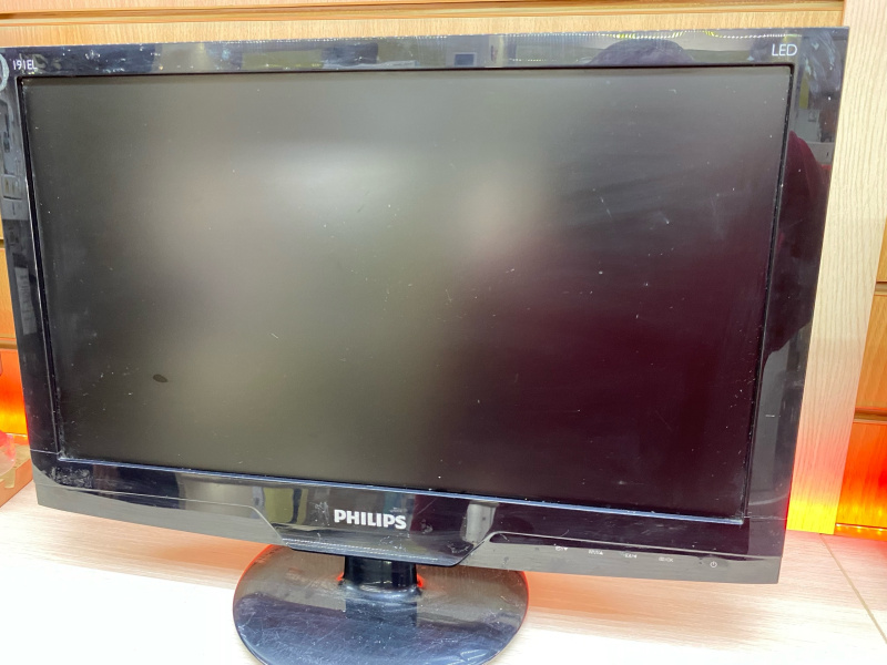Монитор Philips 191EL2SB/00